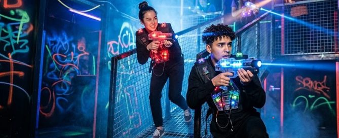 Escape room o laser tag: ¿qué es mejor para tu grupo?